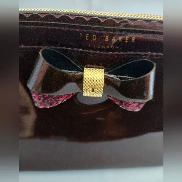 Luxury Ted Baker Burgandy Cosmetic Bag/Clutch Beauty Bundle - Picture 3 of 4